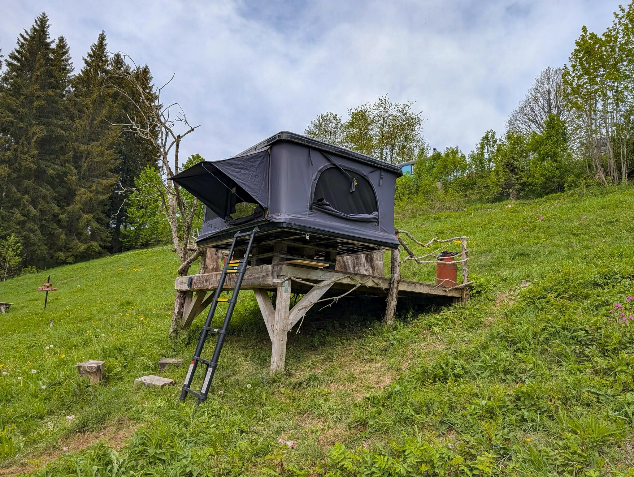 dachzelt dorf furtwangen wooden wumms verrueckte uebernachtungen baden-wuerttemberg