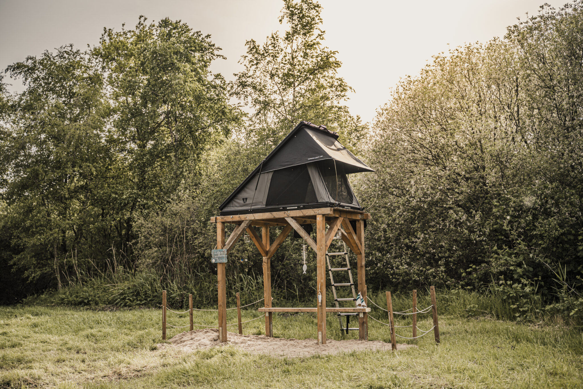 strandhaus-dachzelt-dorf