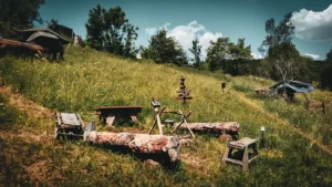 verrueckte uebernachtungen baden-wuerttemberg dachzelt dorf furtwangen hang baeume wiese
