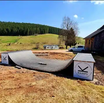 Halfpipe Skateboard