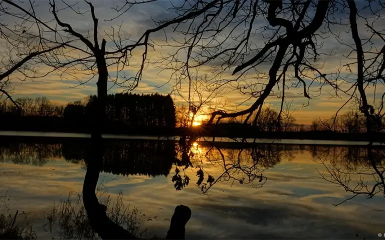 Geheimtipp urlaub zu zweit in deutschland dachzelt dorf freilingen postweiher westerwald sonnenuntergang rainer lemmer