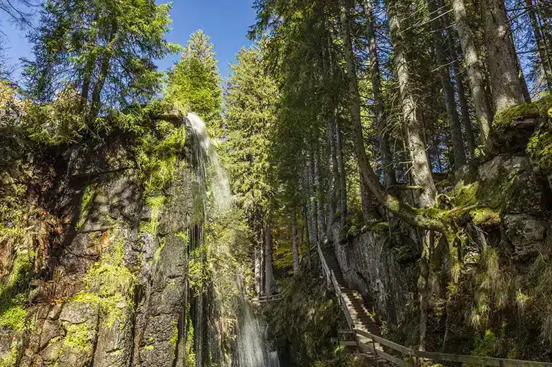 wandern im schwarzwald menzenschwander wasserfaelle