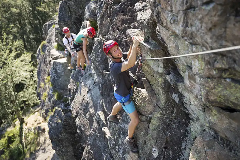 wandern und klettern im schwarzwald kletterfelsen todtnau hochschwarzwald tourismus